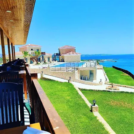 Tekos Golden Hills Boutique Hotel & Pool & Beach Hotell *